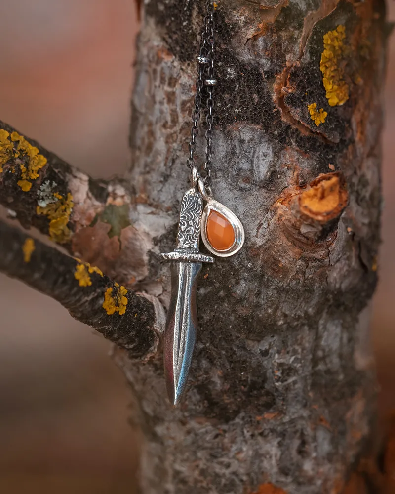 Laelia Pendant