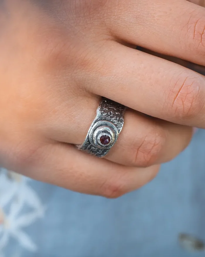 Cassandra Ring